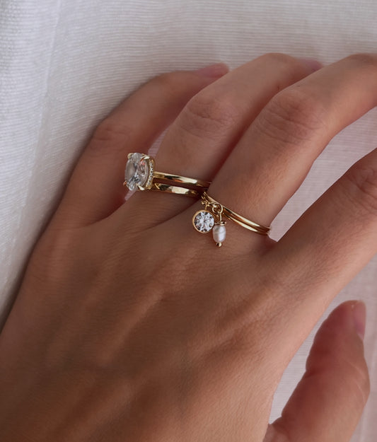 Dainty Pearl Drop Ring